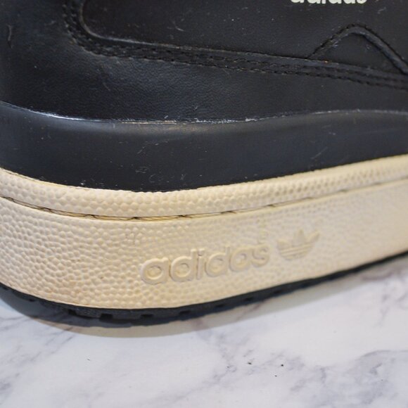 ADIDAS | BLACK & WHITE FORUM MID - Picture 6 of 8